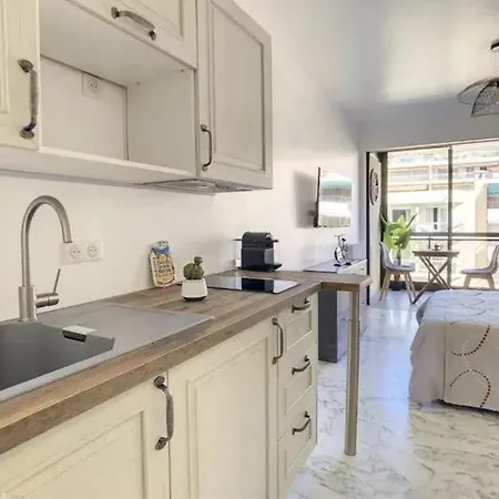 Cosy - Jardins De La Croisette - 5c5 *